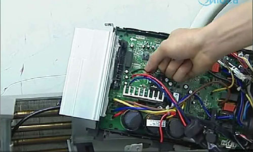 上饶美的空调电话是多少